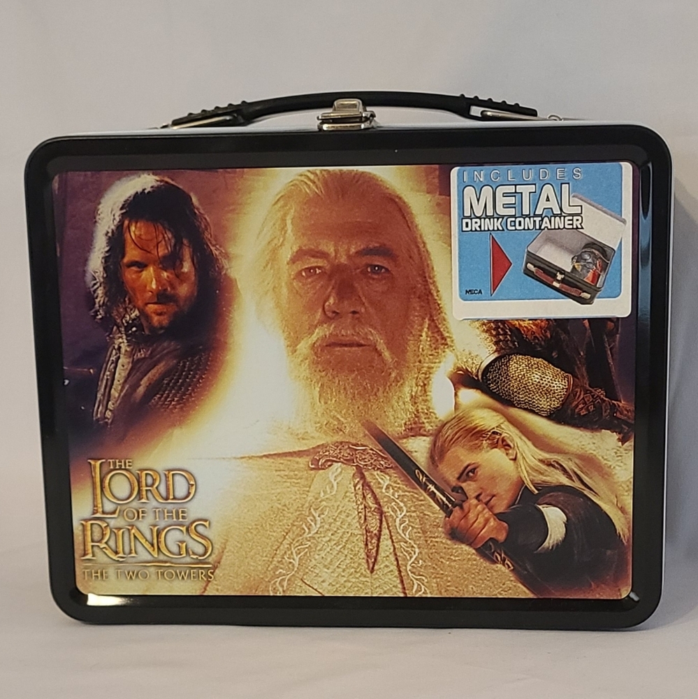 Lord Of The Rings The Two Towers Lunch Box And Drink Container